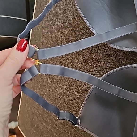 Lively sz 36 C gray front closure bra wireless WL80 - Picture 6 of 6